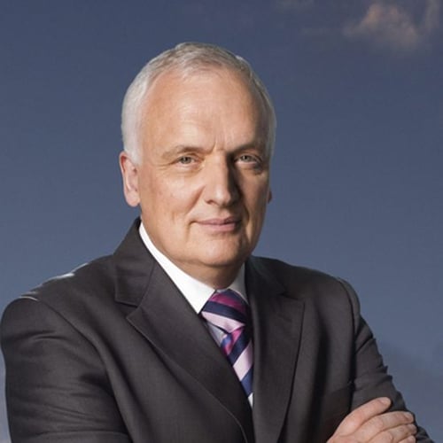 Nik Gowing Profile Picture